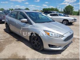 FORD FOCUS SE 2017