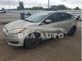 FORD FOCUS SE 2015