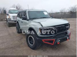 FORD BRONCO BADLANDS 2023