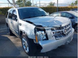 CADILLAC ESCALADE PLATINUM 2014