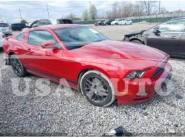 FORD MUSTANG 2013