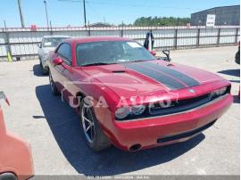 DODGE CHALLENGER SE 2010