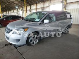 VOLKSWAGEN ROUTAN SE 2011