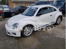 VOLKSWAGEN BEETLE 1.8 2015
