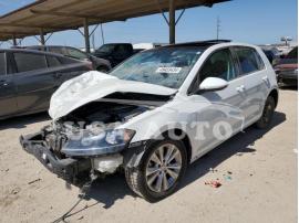 VOLKSWAGEN GOLF 2020