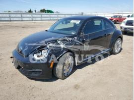 VOLKSWAGEN BEETLE 2012