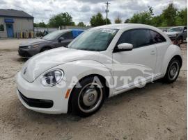 VOLKSWAGEN BEETLE 2012