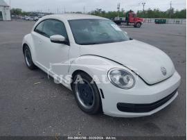VOLKSWAGEN BEETLE 2.5L 2012