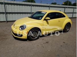 VOLKSWAGEN BEETLE 2012