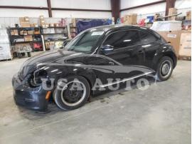 VOLKSWAGEN BEETLE 2012