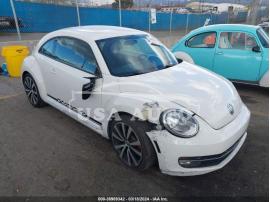VOLKSWAGEN BEETLE 2.0T TURBO LAUNCH EDITION 2012
