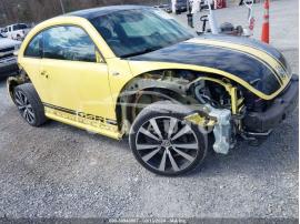 VOLKSWAGEN BEETLE 2.0T GSR 2014