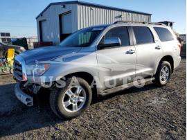 TOYOTA SEQUOIA SR 2017