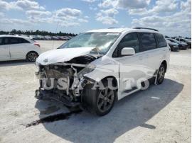 TOYOTA SIENNA SPO 2012