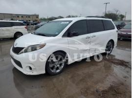 TOYOTA SIENNA SPO 2013