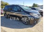 TOYOTA SIENNA SE 2016