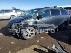 TOYOTA SIENNA SPO 2012