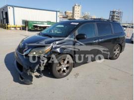 TOYOTA SIENNA SPO 2015