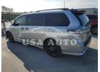 TOYOTA SIENNA SE 2020