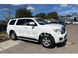 TOYOTA SEQUOIA SR 2010