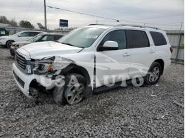 TOYOTA SEQUOIA SR 2018