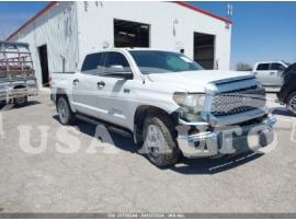 TOYOTA TUNDRA SR5 5.7L V8 2018