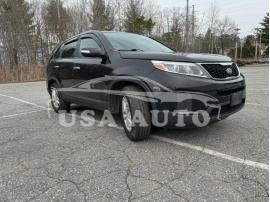 KIA SORENTO LX 2014