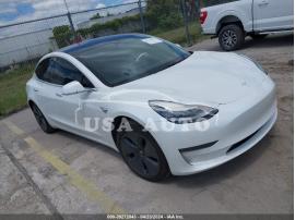 TESLA MODEL 3 STANDARD RANGE PLUS REAR-WHEEL DRIVE/STANDARD RANGE REA 2020