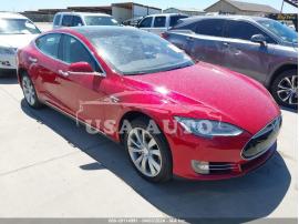 TESLA MODEL S P85 2014