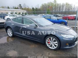 TESLA MODEL S 85D/P85D 2015