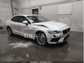 VOLVO S60 T6 MOMENTUM 2020