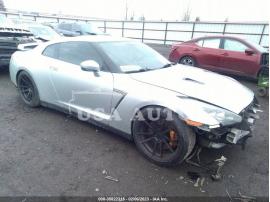 NISSAN GT-R PREMIUM 2009