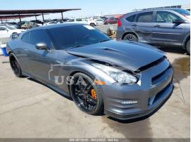 NISSAN GT-R PREMIUM 2017