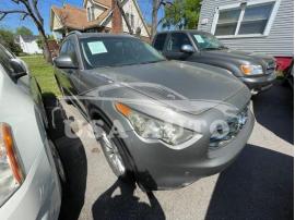 INFINITI FX35 2011