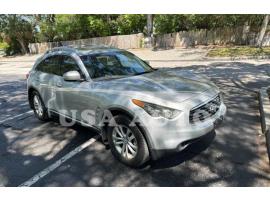 INFINITI FX35 2010