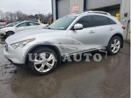 INFINITI FX35 2010