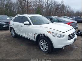 INFINITI FX37   2013