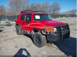 TOYOTA FJ CRUISER 2012