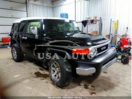 TOYOTA FJ CRUISER 2014