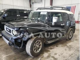 TOYOTA FJ CRUISER 2012