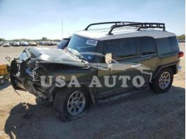 TOYOTA FJ CRUISER 2012