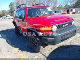 TOYOTA FJ CRUISER 2012