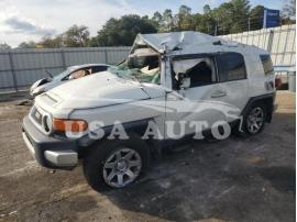 TOYOTA FJ CRUISER 2014