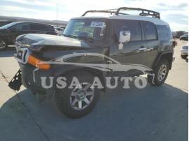 TOYOTA FJ CRUISER 2014