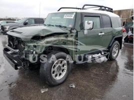 TOYOTA FJ CRUISER 2012