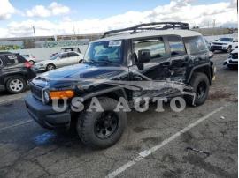 TOYOTA FJ CRUISER 2014