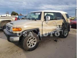 TOYOTA FJ CRUISER 2012