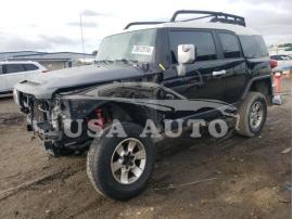TOYOTA FJ CRUISER 2014