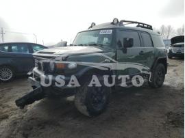 TOYOTA FJ CRUISER 2012
