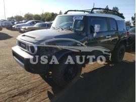 TOYOTA FJ CRUISER 2014